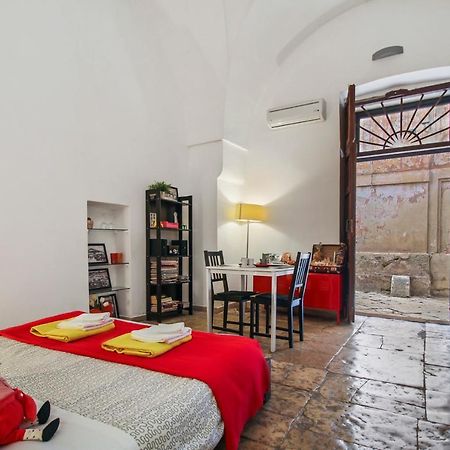 B&B Affittacamere Del Teatro Brindisi Dış mekan fotoğraf
